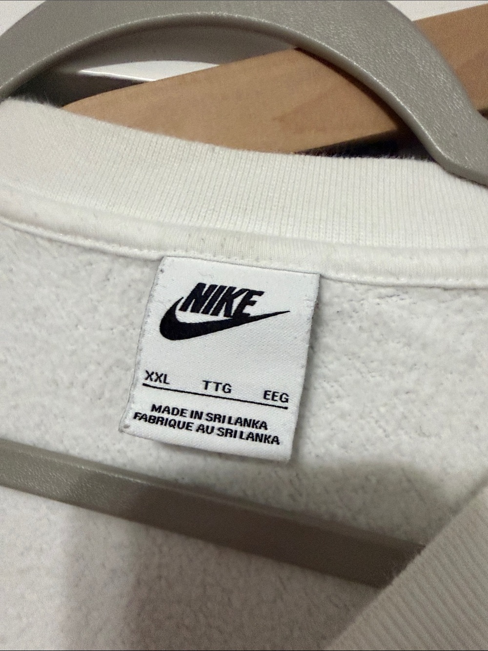 Nike Crewneck Sweatshirt in White with Black Swoosh - Picture 3 of 6